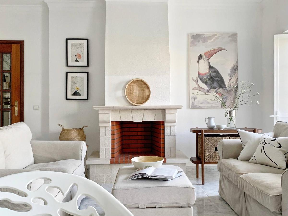 Stylish 3 Bedroom Close To The *