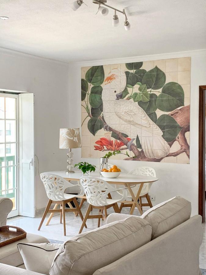 Stylish 3 Bedroom Close To The Apartment *