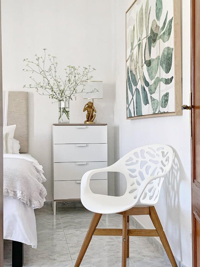 Apartment Stylish 3 Bedroom Close To The *